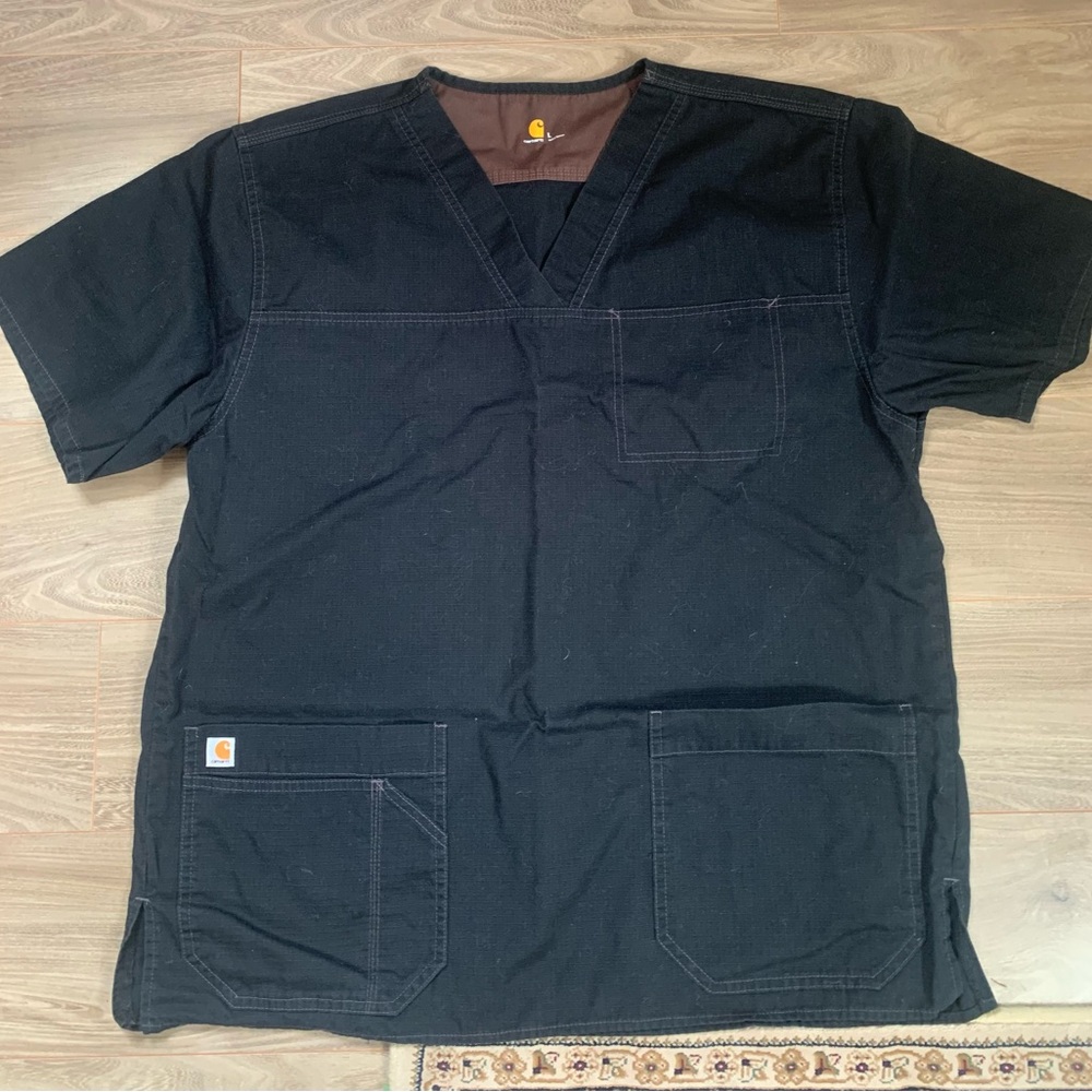 Large Carhartt Scrub Top